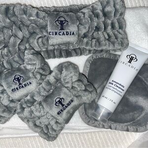 💕🧖‍♀️Circadia Gray Spa Headband and Almondola Cleanser Skincare Gift Set